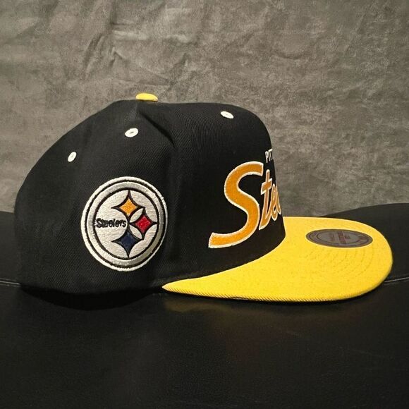 MITCHELL & NESS Pittsburgh Steelers Classic Script SnapBack Hat / One Size - Picture 3 of 7